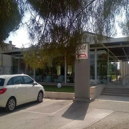 Carlotta Hotel