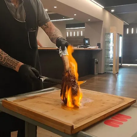 Hotel New Carlotta 4*