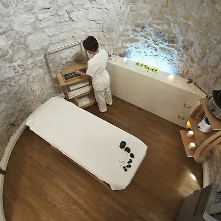 Hotell Carlotta 4*